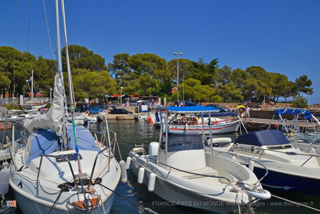 Boulouris aout 2014 6.JPG - Le port de Boulouris. Août 2014