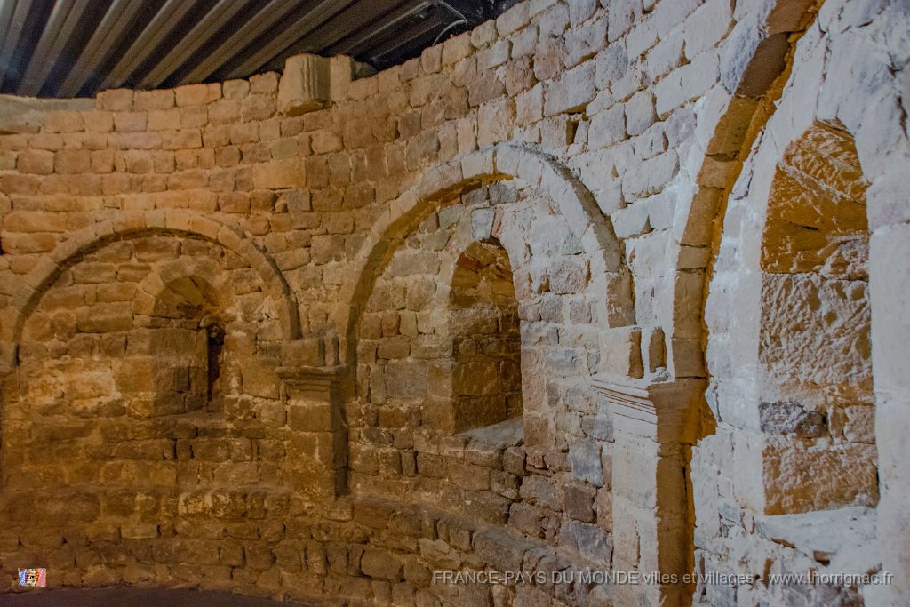 Eglise medievale Saint Raphael 10 mai 2019 23.jpg - Le musée et l'église médiévale  de Saint-Raphaël - 10 mai 2019