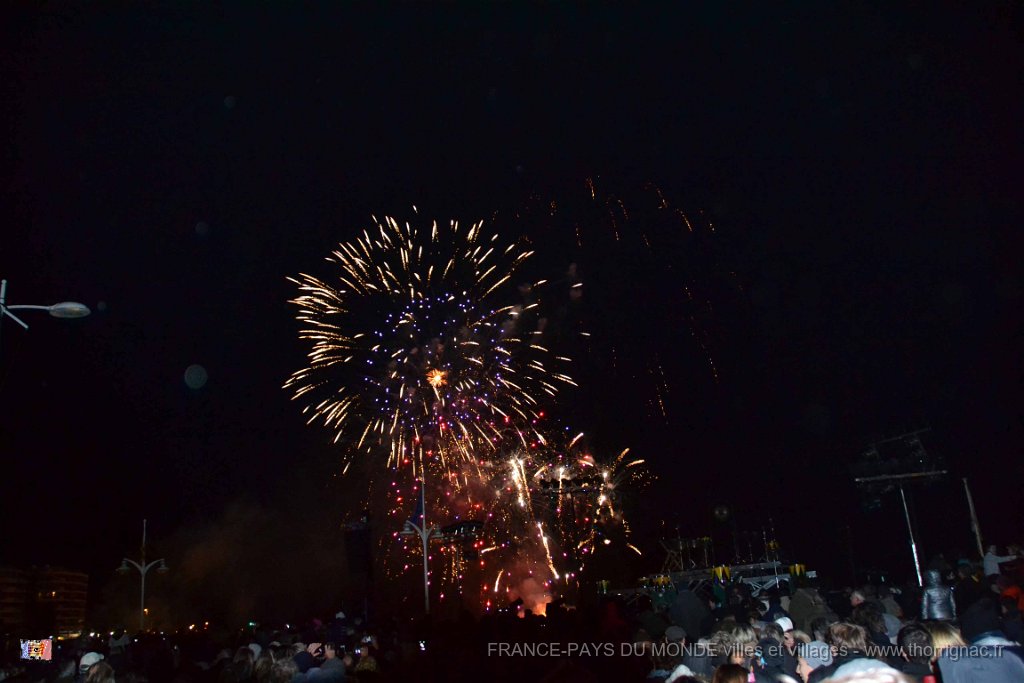 Saint Raphael 31 12 2013 22.JPG - Fête de la Lumière à Saint-Raphaël. 31 décémbre 2013