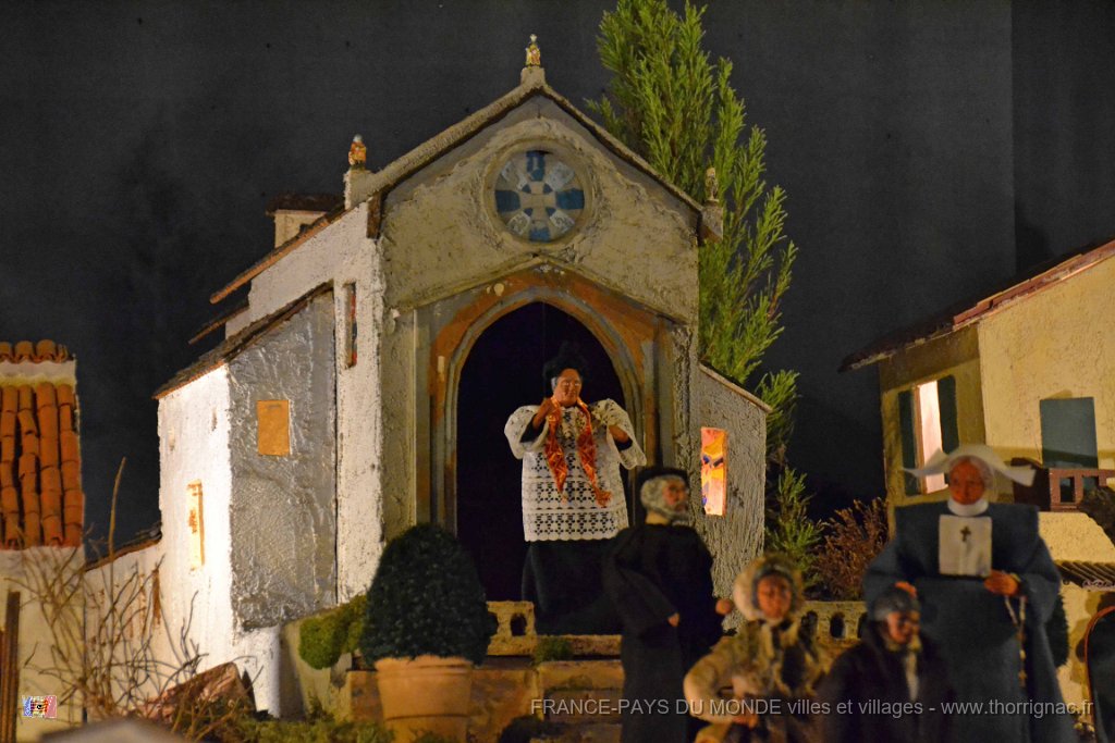 Saint Raphael 31 12 2013 40.JPG - Fête de la Lumière à Saint-Raphaël. La crèche de Notre dame de la Victoire. 31 décémbre 2013