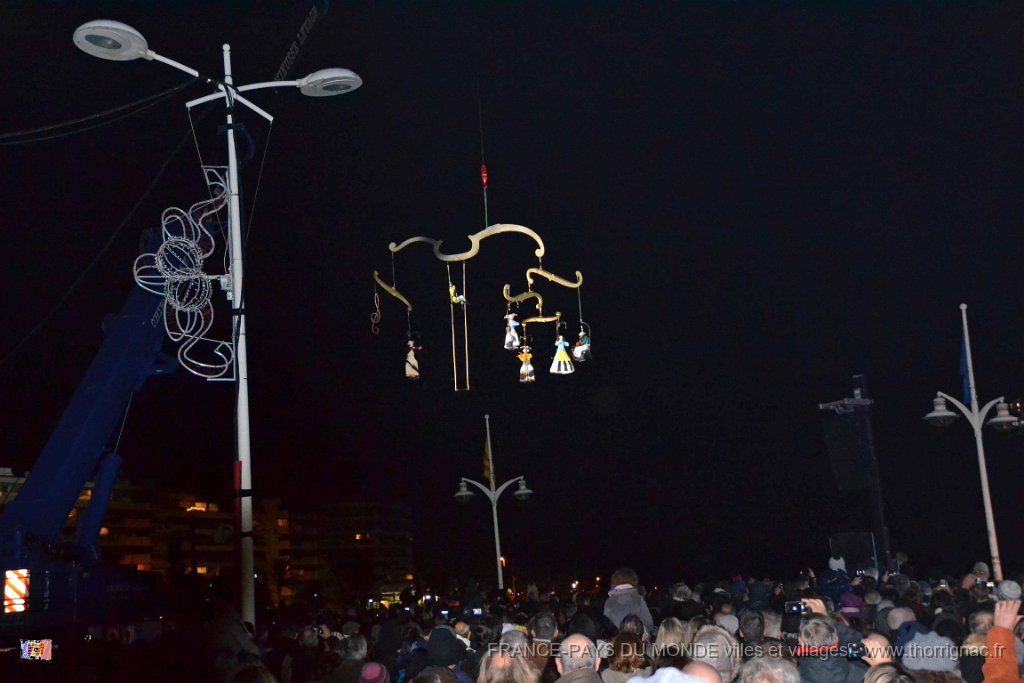 Saint Raphael 31 12 2013 63.JPG - Fête de la Lumière à Saint-Raphaël. 31 décémbre 2013