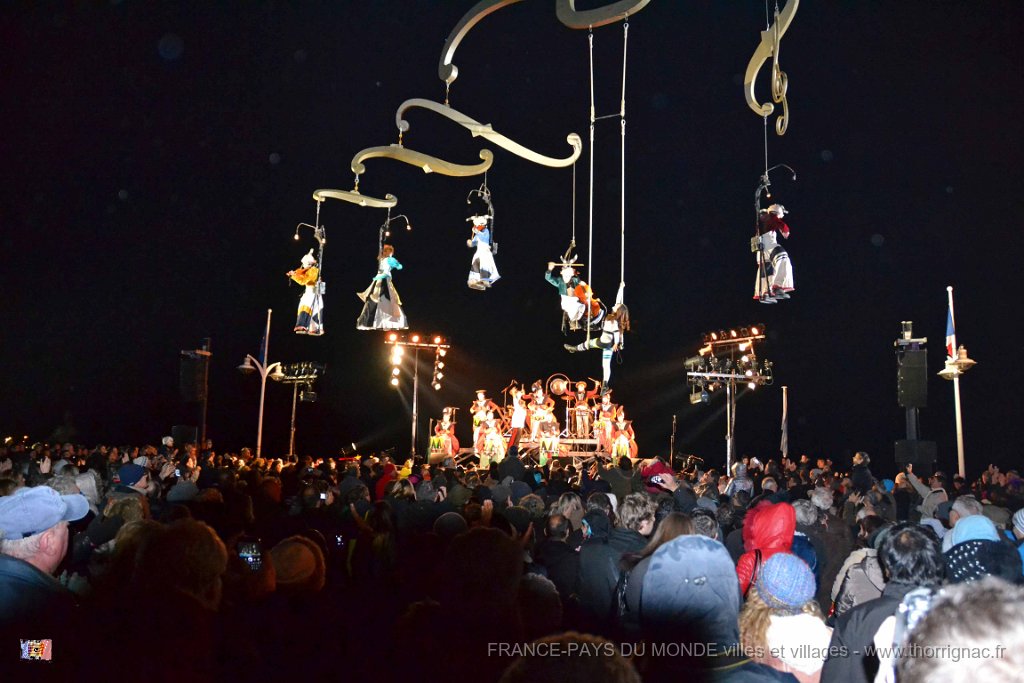 Saint Raphael 31 12 2013 88.JPG - Fête de la Lumière à Saint-Raphaël. 31 décémbre 2013
