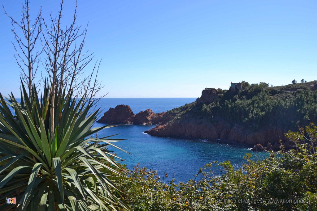 DSC0229.JPG - La corniche d'Or entre Agay et Le Trayas. Calanque de l'Aurelle.26 février 2015.