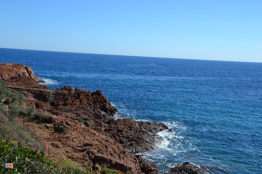 DSC0238.JPG - La corniche d'Or entre Agay et Le Trayas. 26 février 2015.