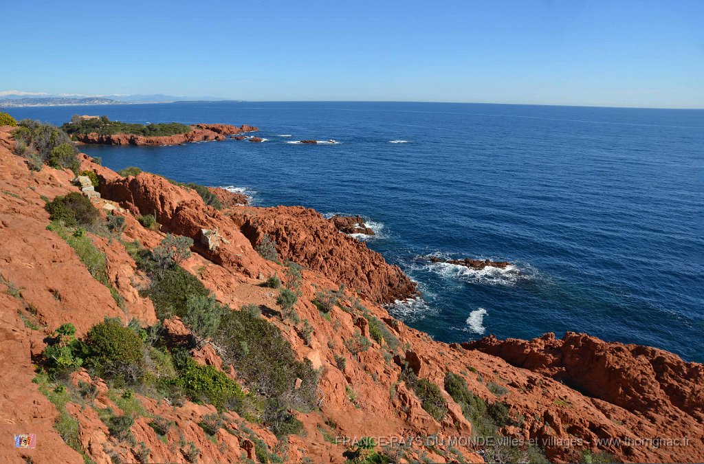 Panorama13.jpg - La corniche d'Or entre Agay et Le Trayas. 26 février 2015.