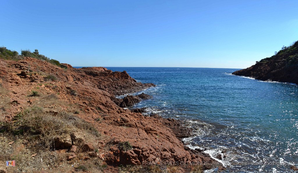 Panorama16.jpg - La corniche d'Or entre Agay et Le Trayas. 26 février 2015.