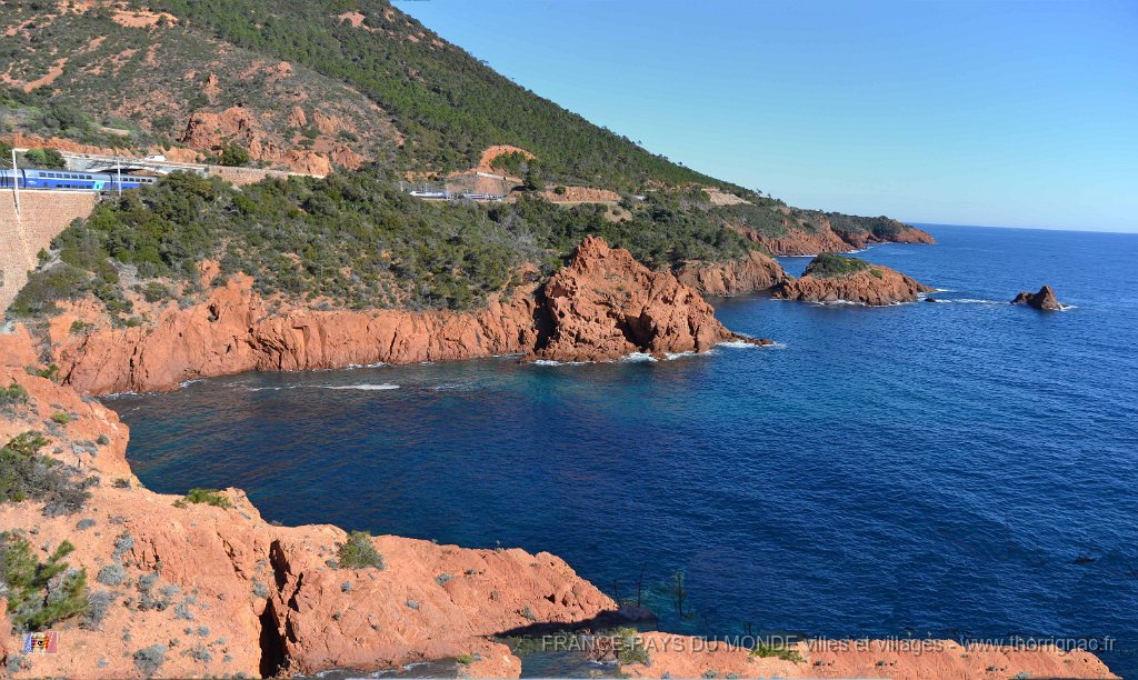 Panorama6.jpg - La corniche d'Or entre Agay et Le Trayas. 26 février 2015.