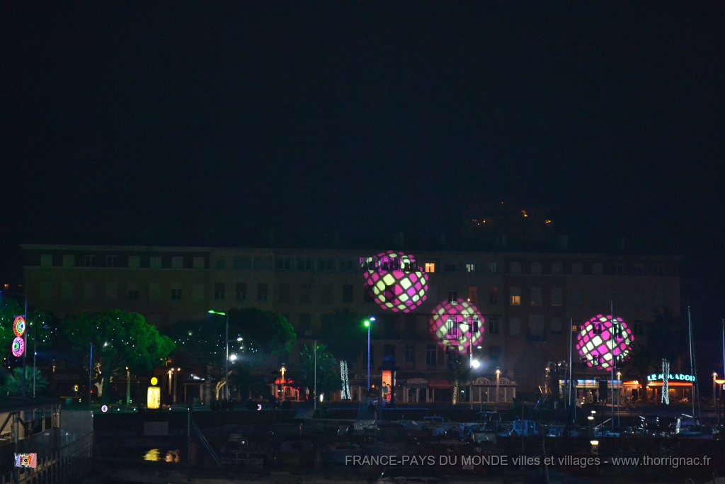 DSC 0039.JPG - Illuminations 2011.