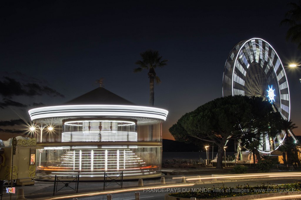 Illuminations St Raphael fin 2017 16.jpg - Saint-Raphaël (83) - Fin d'année 2017.