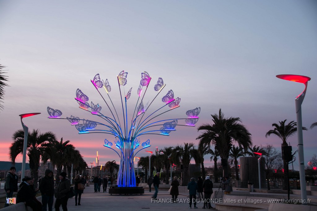 Illuminations St Raphael fin 2017 18.jpg - Saint-Raphaël (83) - Fin d'année 2017.