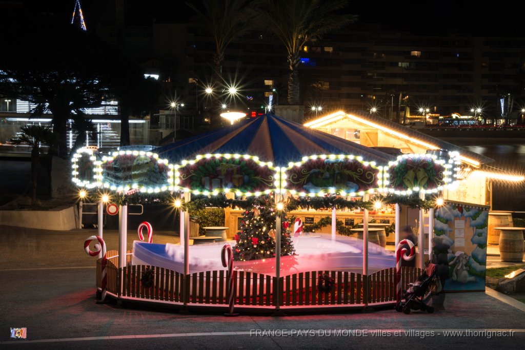 Illuminations St Raphael fin 2017 35.jpg - Saint-Raphaël (83) - Fin d'année 2017.