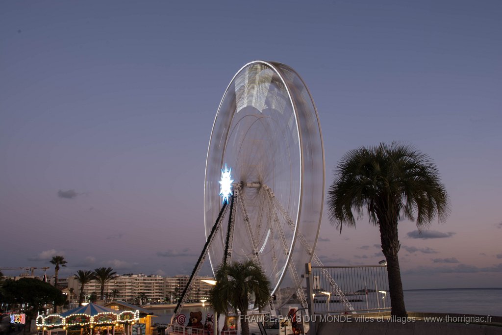 Illuminations St Raphael fin 2017 8.jpg - Saint-Raphaël (83) - Fin d'année 2017.