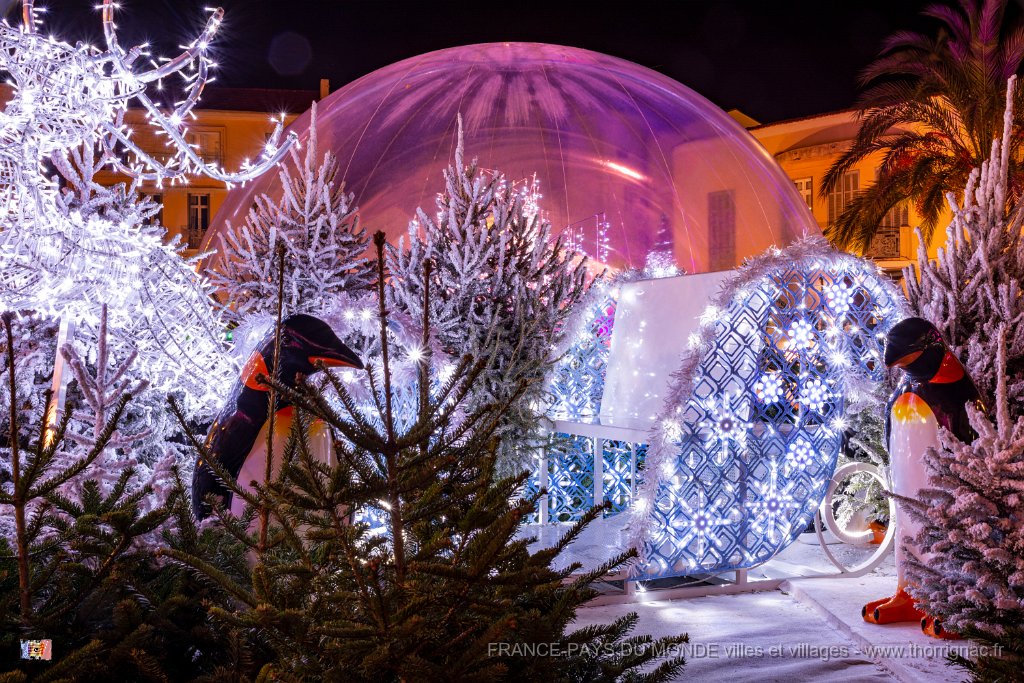 Illuminations Saint Raphael 2020 21.jpg - Saint-Raphaël (83) - Fin d'année 2020.