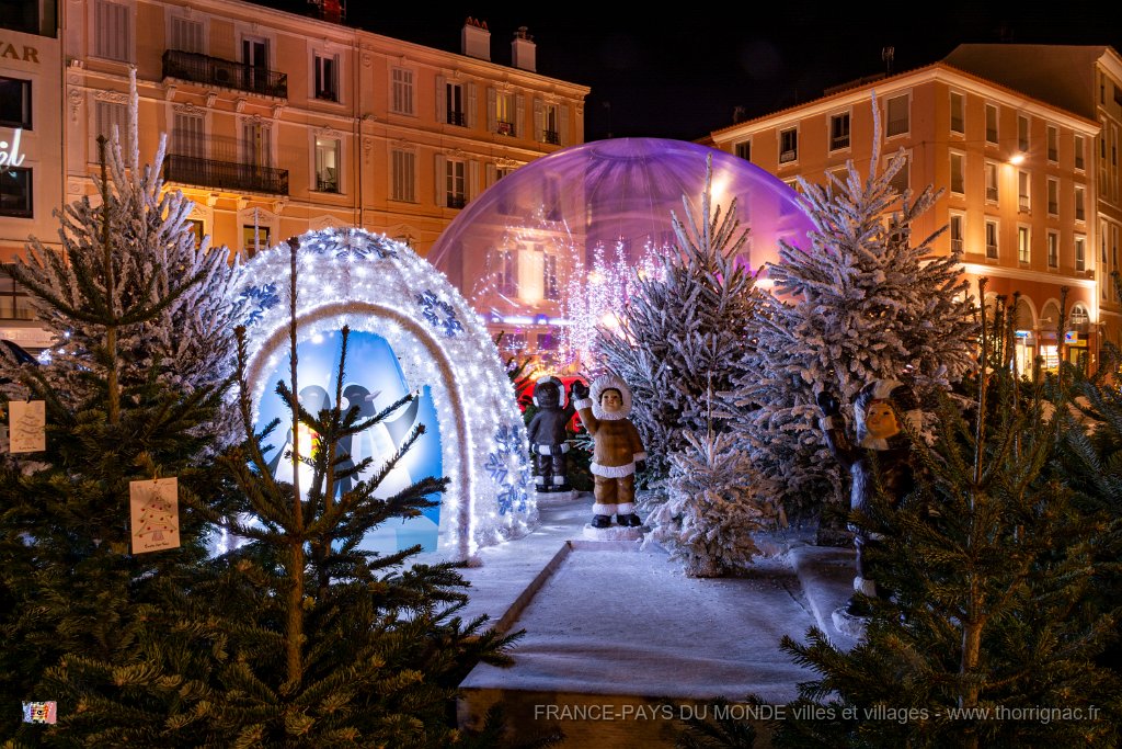 Illuminations Saint Raphael 2020 24.jpg - Saint-Raphaël (83) - Fin d'année 2020.
