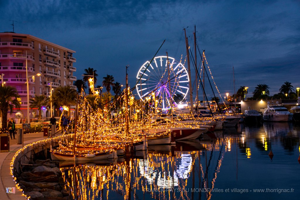Illuminations Saint Raphael 2020 5.jpg - Saint-Raphaël (83) - Fin d'année 2020.