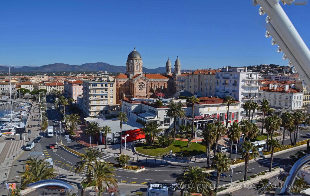Panorama1.jpg - Le quai Albert 1er, Notre Dame de la Sainte-Victoire et le casino.26 février 2015