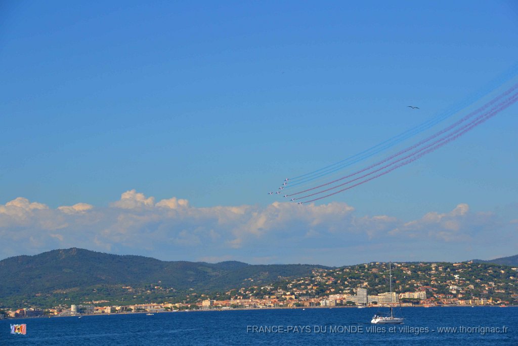 Saint Tropez 10 octobre 2015 157.JPG - Saint-Tropez. La patrouille de France lors d'un meeting à Sainte-Maxime. 10 octobre 2015.