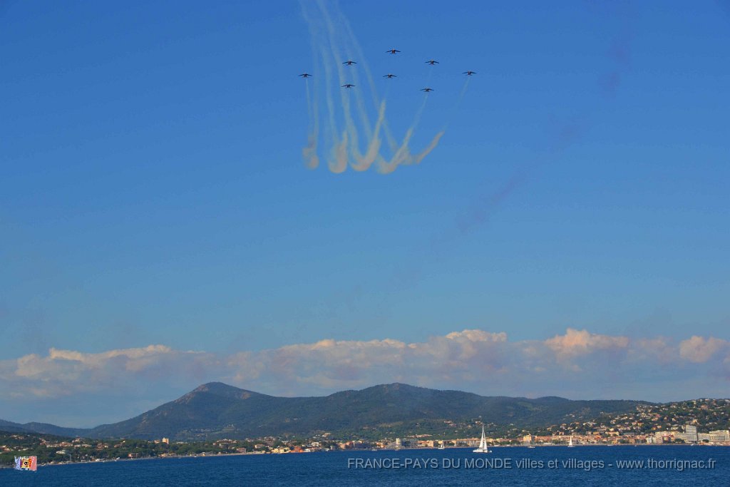 Saint Tropez 10 octobre 2015 178.JPG - Saint-Tropez. La patrouille de France lors d'un meeting à Sainte-Maxime. 10 octobre 2015.