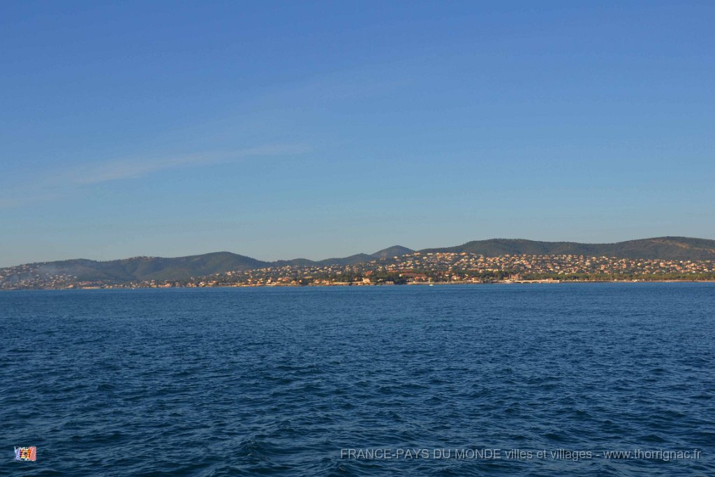 Saint Tropez 10 octobre 2015 2.JPG - Les collines de Saint-Aygulf et des Issambres. 10 octobre 2015.