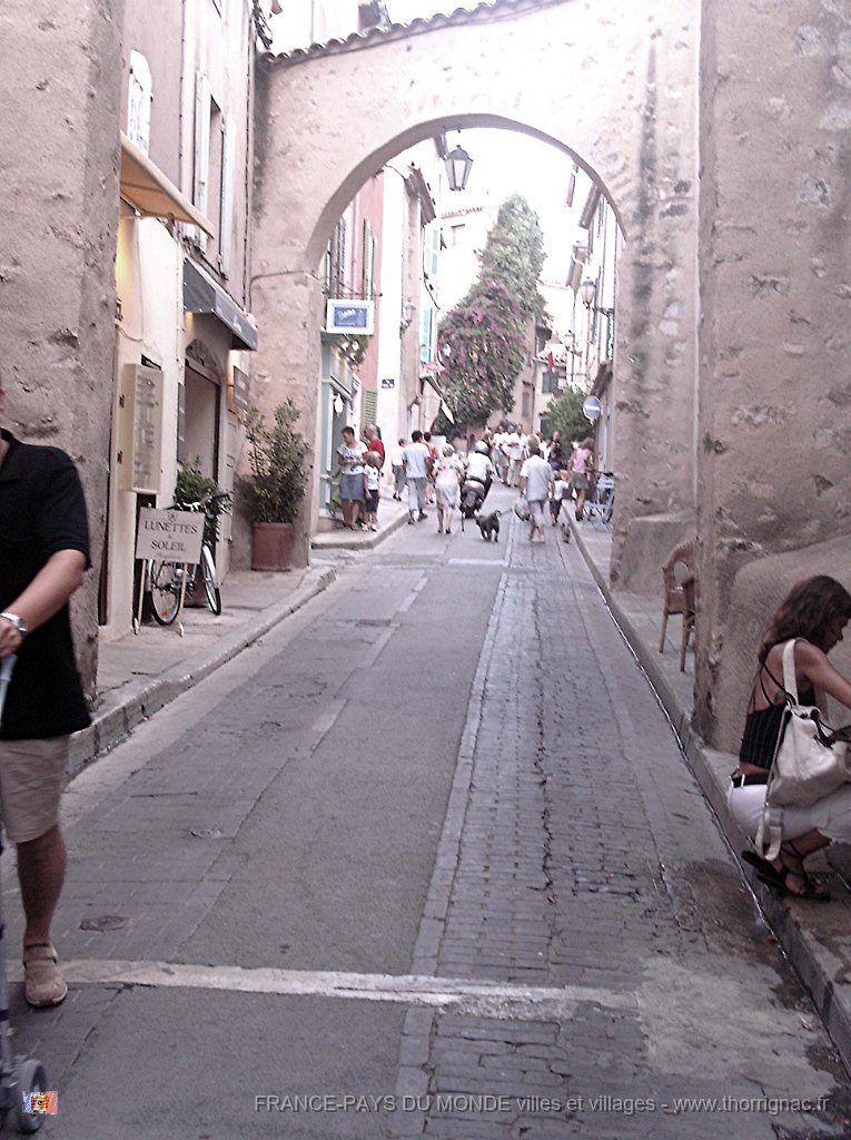 Toutoune 075.JPG - Une ruelle.               