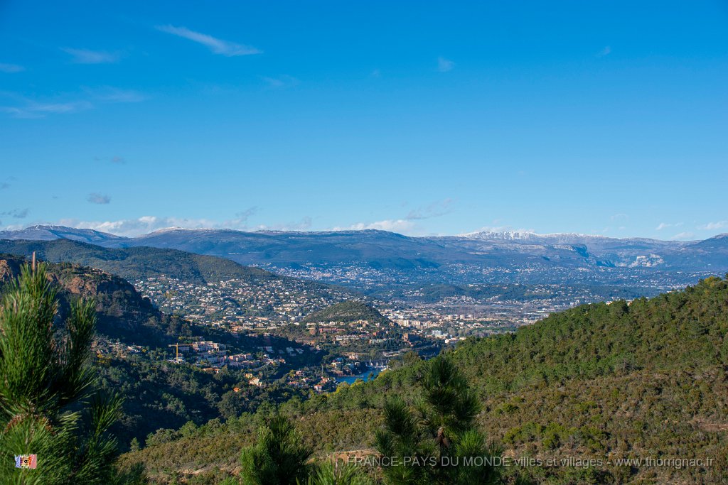 Notre Dame d Afrique 29 01 21 32.jpg - Théoule (06) - Vue depuis le col de Théoule - 29 janvier 2021