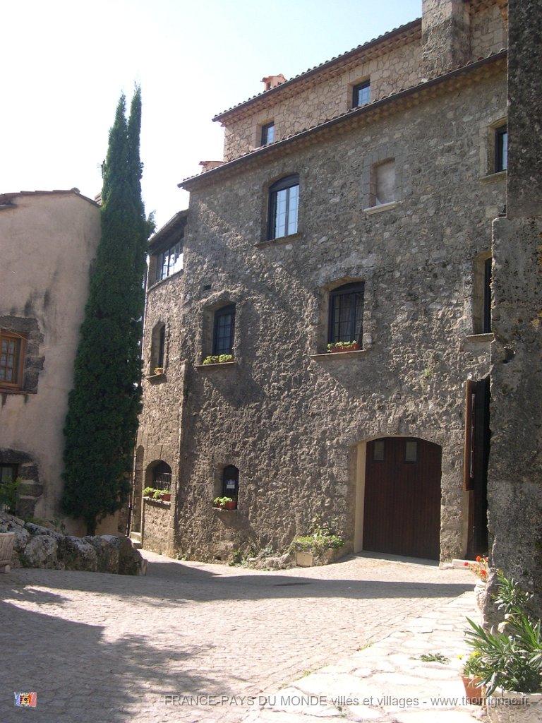 DSCN2370.JPG - Tourtour.