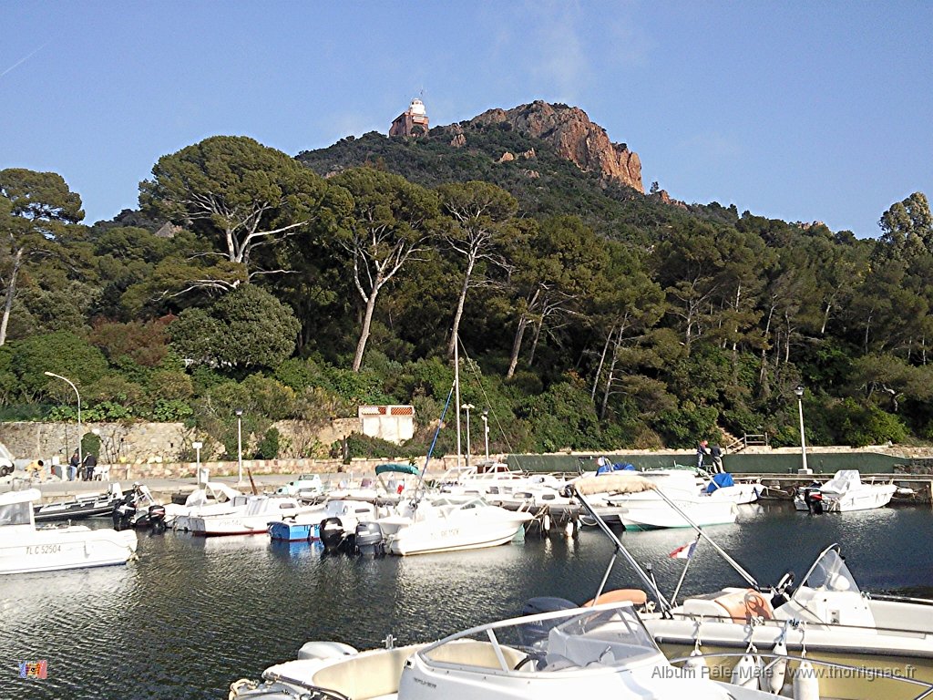 Photo1598.jpg - Port du Poussaï, commune de Saint Raphaël (83)